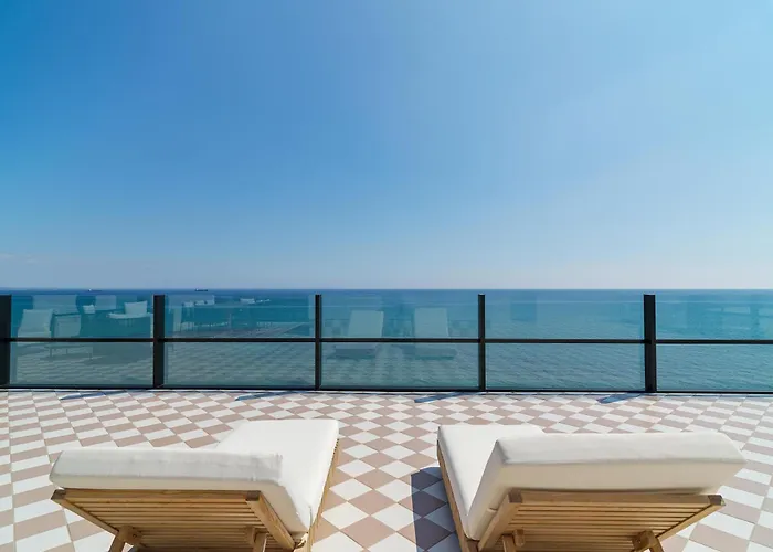 Apart-hotel Liv Mackenzie Adults Only 4*