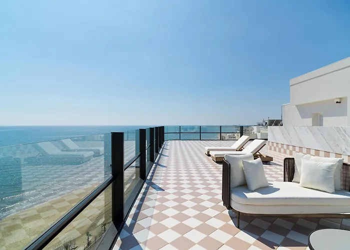 Liv Mackenzie Adults Only Apart-hotel Larnaca