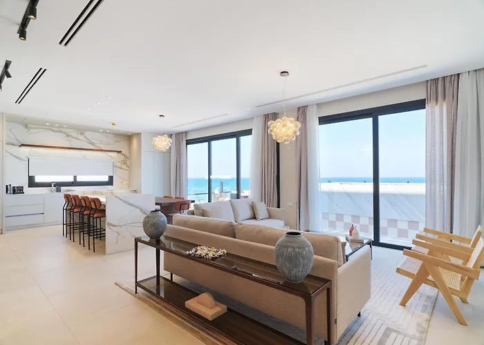 Apart-hotel Liv Mackenzie Adults Only 4*