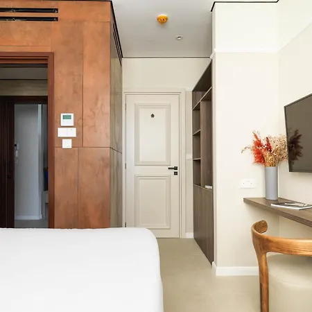 Liv Mackenzie (adults Only) 4* Larnaca