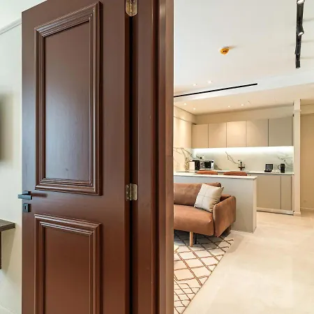 Hotel apartamentowy Liv Mackenzie Adults Only