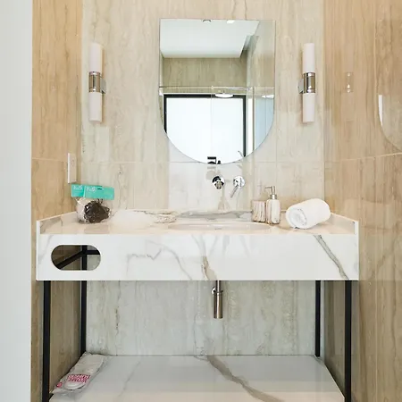 Apartmanhotel Liv Mackenzie Adults Only