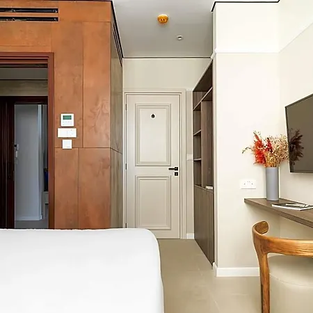 Liv Mackenzie (adults Only) Aparthotel