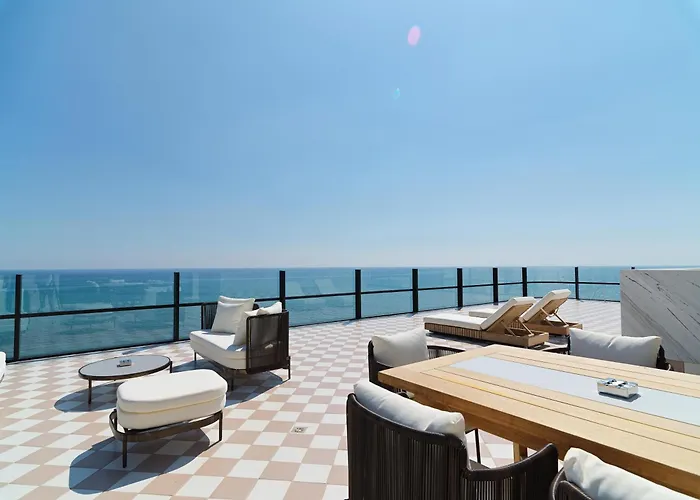 Aparthotel Liv Mackenzie Adults Only