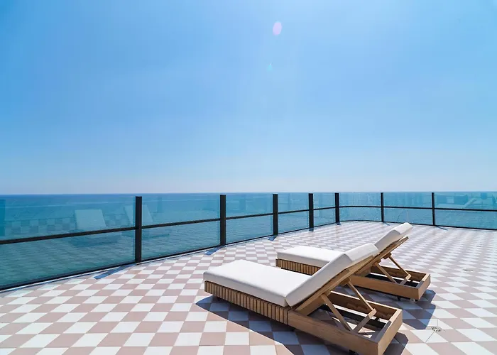 Liv Mackenzie Adults Only Λάρνακα